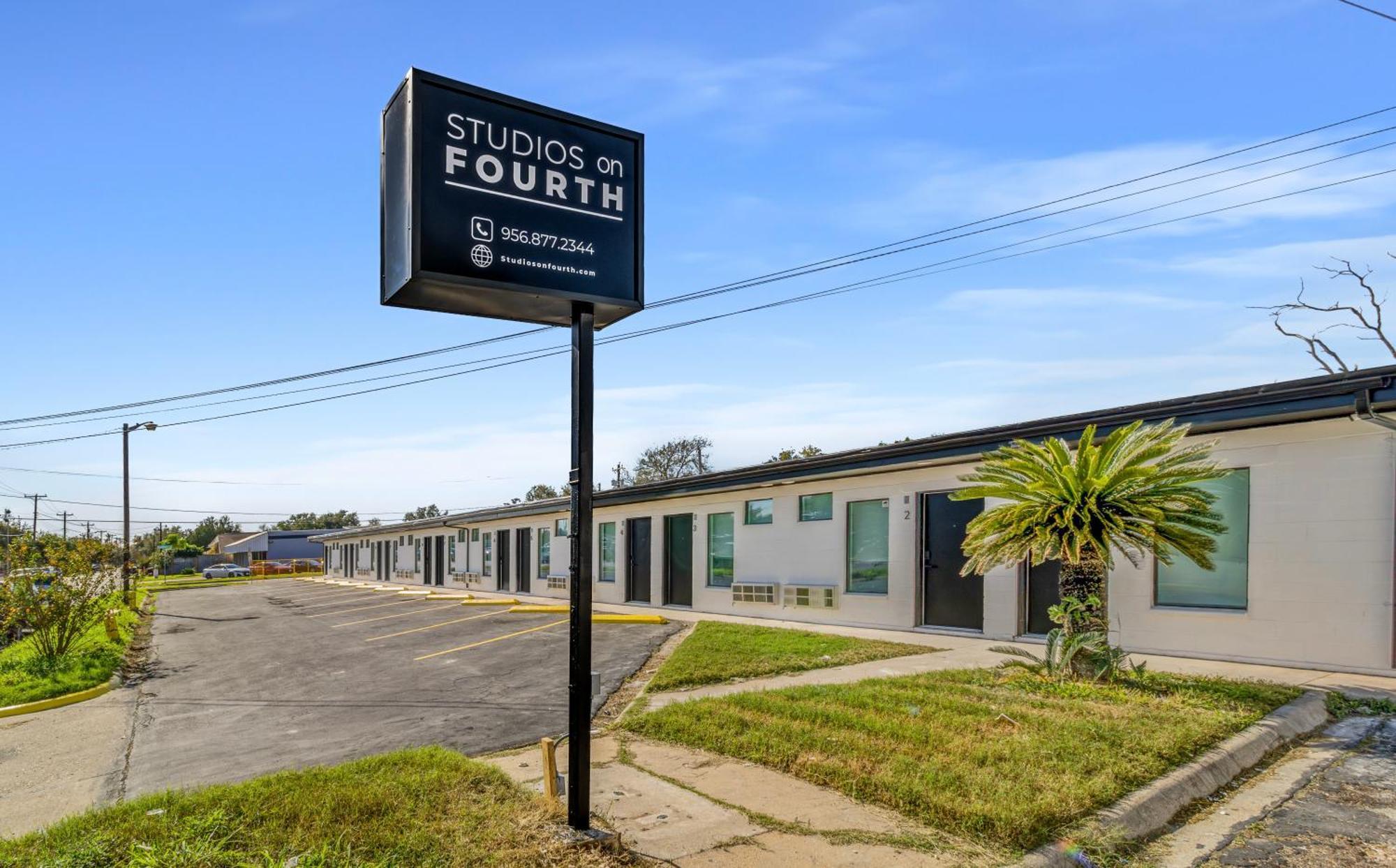 Studios On Fourth McAllen Exteriör bild
